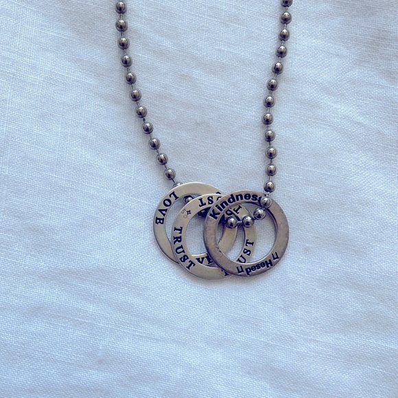 Affirmation washer pendants  kindness love trust - Picture 1 of 6